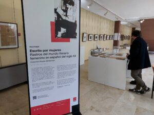 Exposición «Escrito por mujeres. Rastros del mundo literario femenino en español del siglo XX»