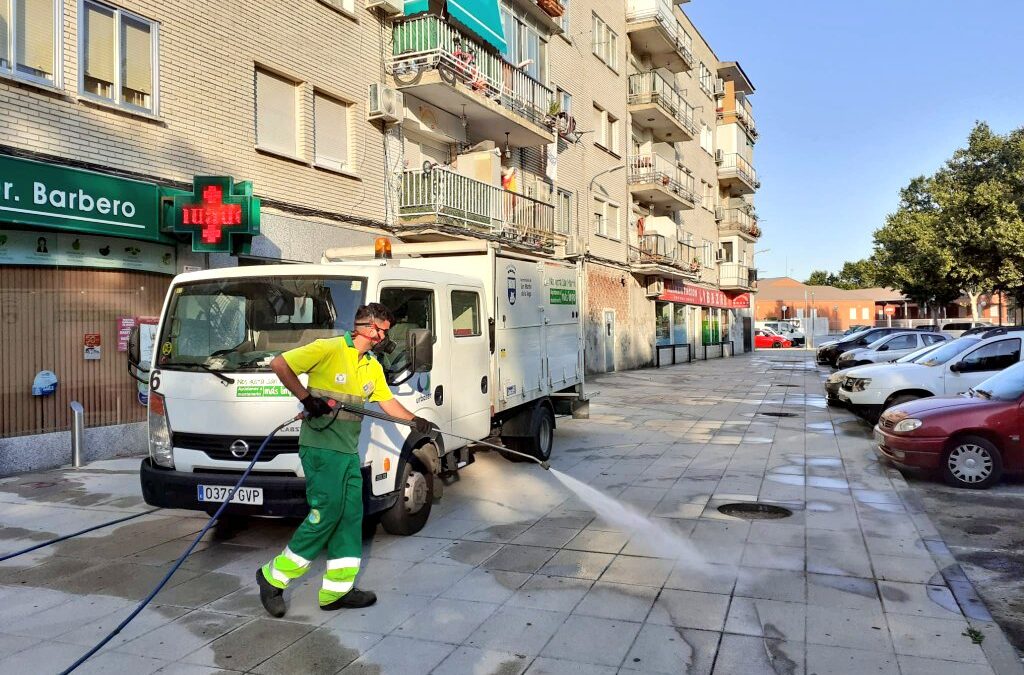 En marcha un plan especial de limpieza y baldeo de calles y plazas