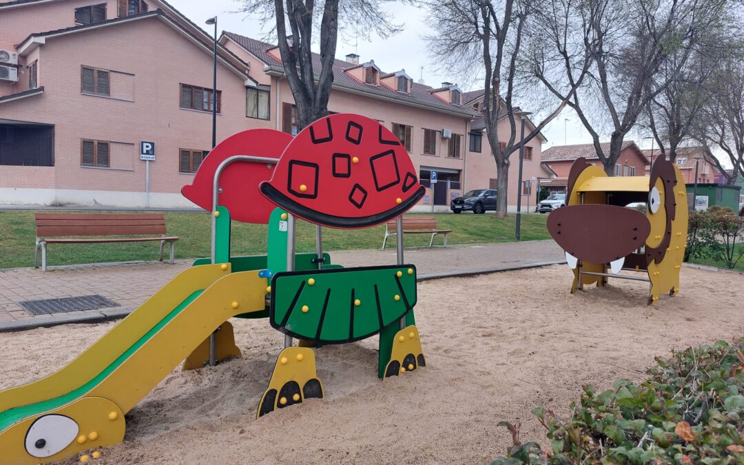 Los animales invaden el Pasillo verde, con la renovación del área de juego infantil