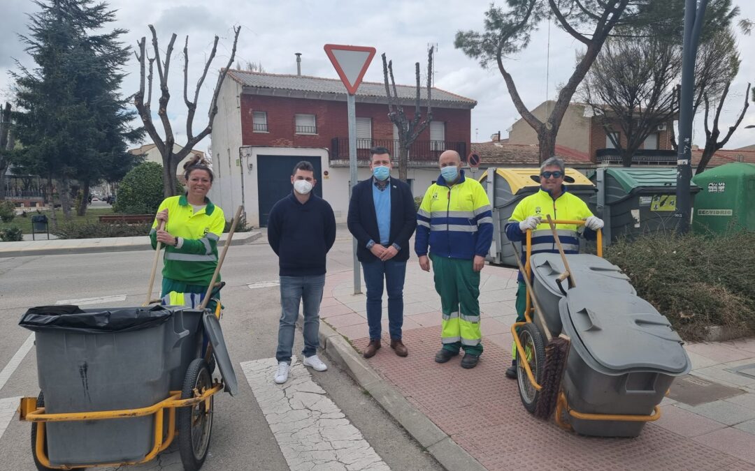 San Martín de la Vega contrata a 4 vecinos para limpieza de edificios y vías públicas
