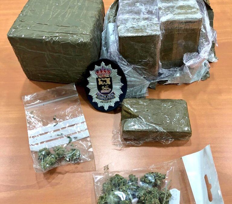 Interceptado un alijo de 2 kilogramos de hachís en un control policial