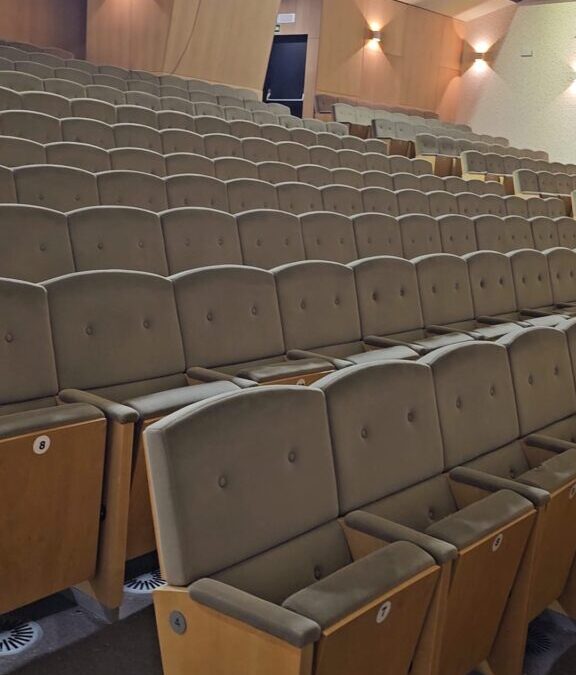 El Ayuntamiento de San Martín de la Vega renovará las butacas del Auditorio Municipal “Julián Antonio Sánchez”