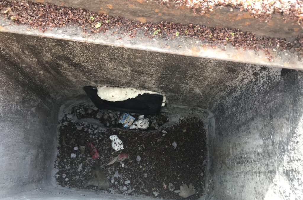 Comienza la instalación de más de 290 clapetas en el alcantarillado