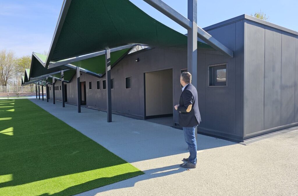 La pista de atletismo y el campo de fútbol estrenan nuevos equipamientos